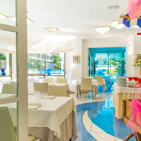 古丽塔酒店 3* 里乔内