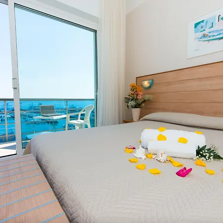 古丽塔酒店 3* 里乔内